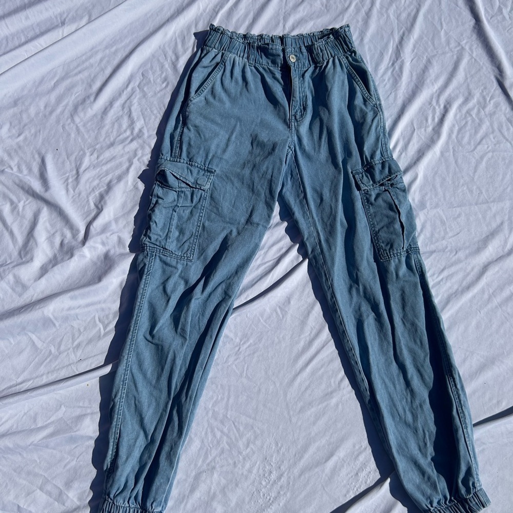 American Eagle Outfitters Light Blue Cargo Joggers size 0